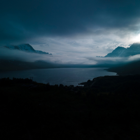 Tromssa, Pohjois-Norja, Pilvet, Auringonlasku